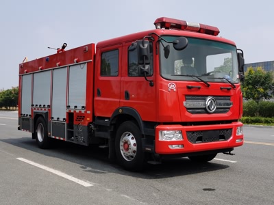 東風D9水罐消防車（7噸水罐消防車）