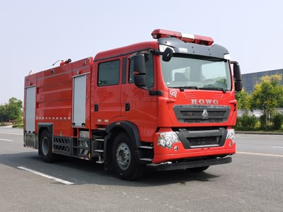 重汽8噸水罐消防車（T5G)